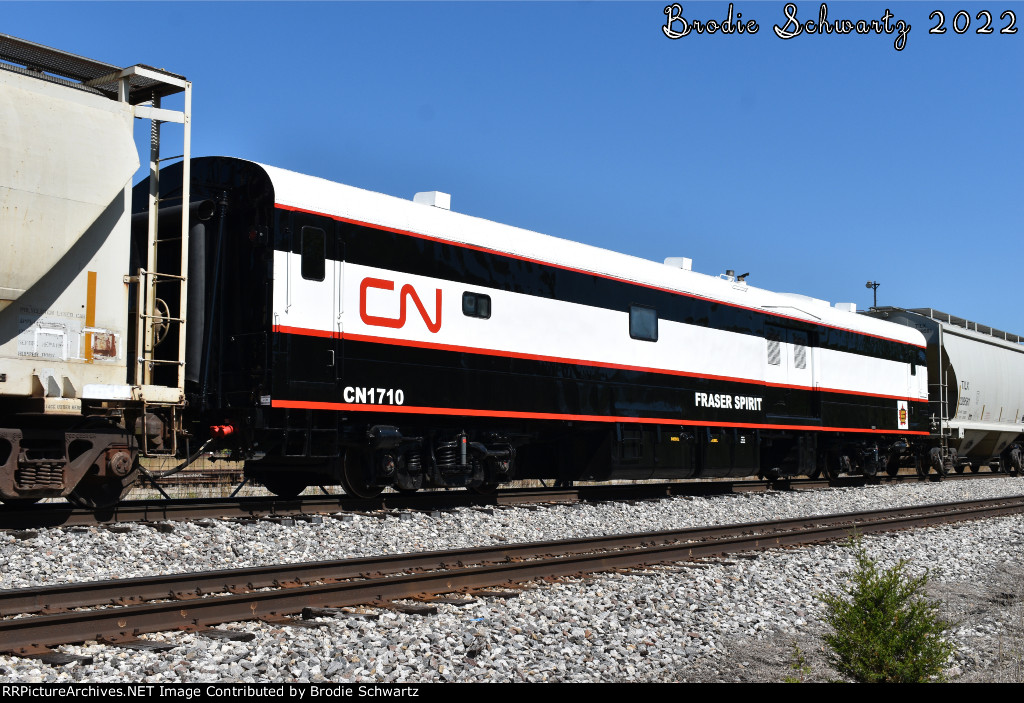 CN 1710